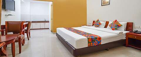 Fabhotel The Kings Suites