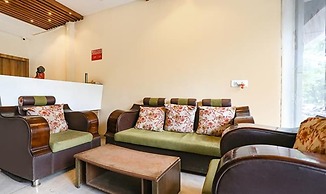 Fabhotel Radhika Ex