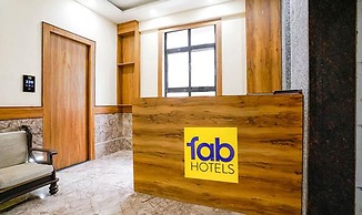 Fabhotel 7 Square