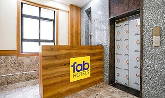 Fabhotel 7 Square