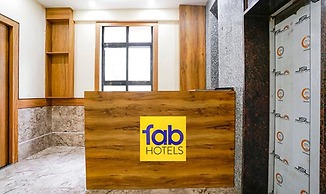 Fabhotel 7 Square