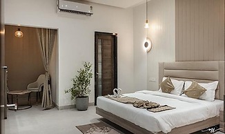 Fabhotel Prime Lavkush