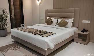 Fabhotel Prime Lavkush