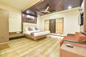 Fabhotel Presidency Studios