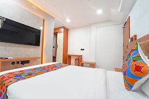 Fabhotel Q One Plaza