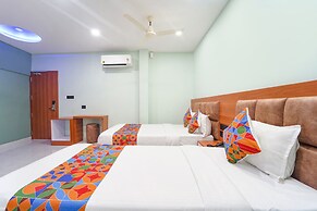 Fabhotel Q One Plaza