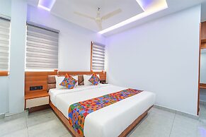 Fabhotel Q One Plaza