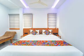 Fabhotel Q One Plaza