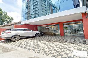 Fabhotel Q One Plaza