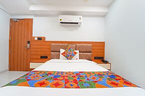 Fabhotel Q One Plaza