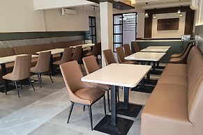 Fabhotel Prime Swarnam, Old Goa