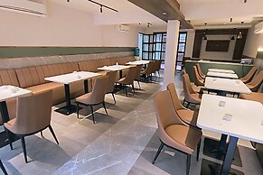 Fabhotel Prime Swarnam, Old Goa