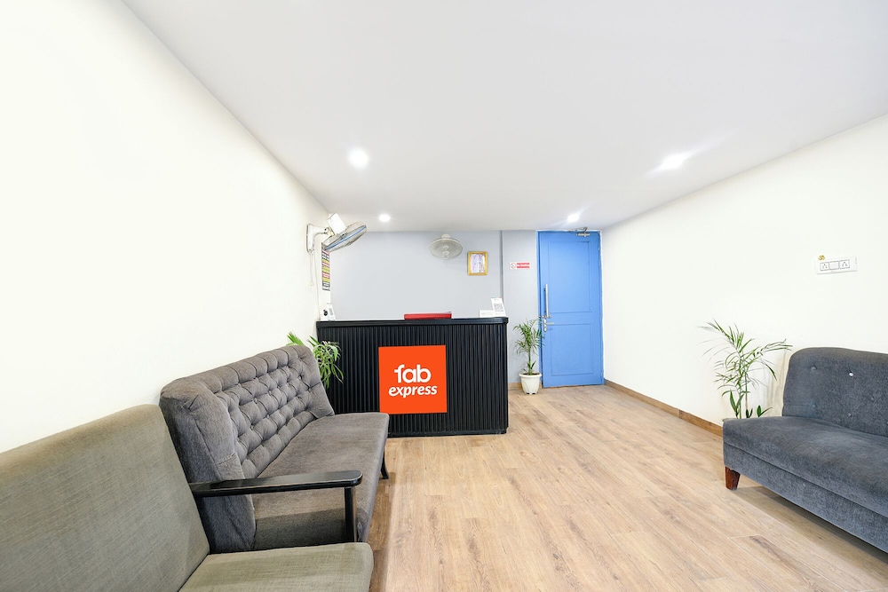 FabHotel Twamev