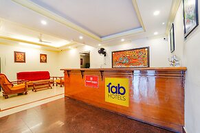 Fabexpress Majestic Inn