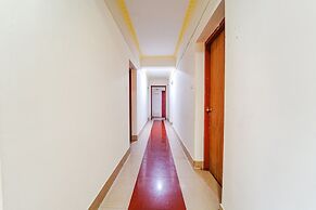 Fabexpress Majestic Inn