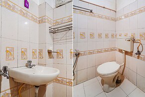 Fabexpress Majestic Inn