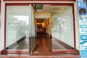 Fabexpress Majestic Inn