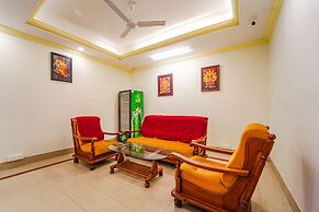 Fabexpress Majestic Inn