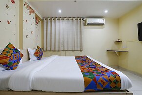 Fabhotel De Rajanigandha