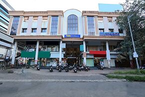 Fabhotel De Rajanigandha