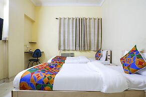 Fabhotel De Rajanigandha