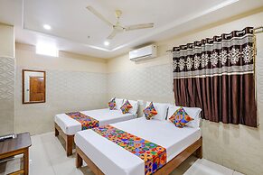 Fabhotel Sree Vishnu Bhavan