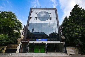 Fabhotel Mona Continental