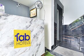 Fabhotel Utsah