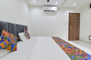 Fabhotel Grand Vista