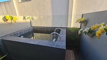 Flat Ofurô 08 VP by La Playa