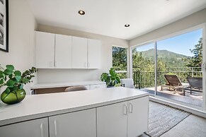 Mill Valley Treehouse 5 Bedroom Home by RedAwning