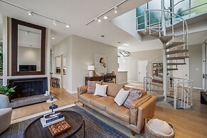 Mill Valley Treehouse 5 Bedroom Home by RedAwning