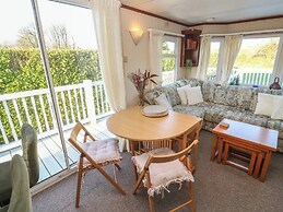 2br-garden-freeparking-charitydonation