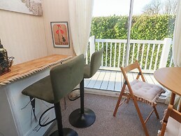 2br-garden-freeparking-charitydonation