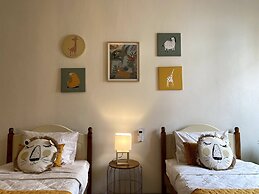 Casa Martinho Cozy Retreat in the Heart of Ponta Delgada