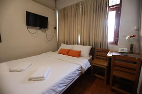Banana Hostel Donmuang