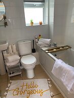 Posh Pad Woolton Village