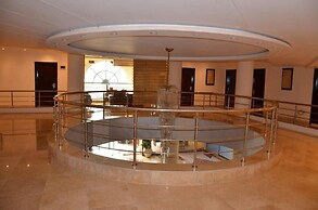 Al Fouad Palace Pyramids View