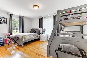 Hot Tub + Fire Pit: Pocono Summit Home!