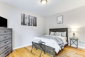 Hot Tub + Fire Pit: Pocono Summit Home!