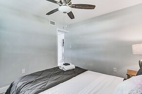 Updated Seminole Home w/ Pool - 7 Mi to Beach!