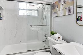 Updated Seminole Home w/ Pool - 7 Mi to Beach!