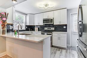 Updated Seminole Home w/ Pool - 7 Mi to Beach!