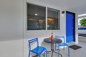 2 Mi to Ocean: Dog-friendly Hallandale Beach Condo