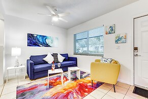 2 Mi to Dtwn Hollywood: Vibrant Pet-friendly Condo