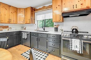 Hike, Ski & Fish: Charming Cabin in Twain Harte!