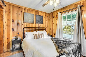 Hike, Ski & Fish: Charming Cabin in Twain Harte!