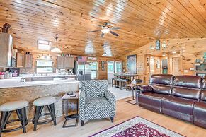 Picturesque Phoenix Vacation Home on Oswego River!