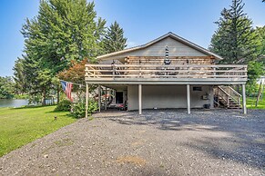 Picturesque Phoenix Vacation Home on Oswego River!
