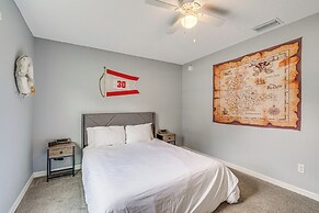 Walk to Rainbow River: Dunnellon Retreat